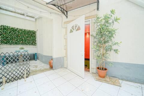 Amelie In Appartement
